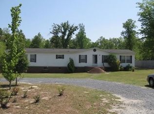 3916 Gainey Rd, Raeford, NC 28376