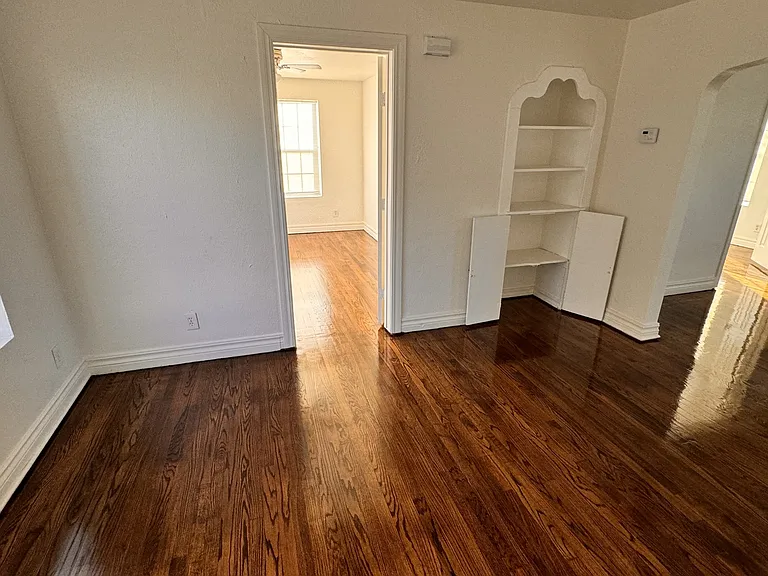 1148 N Lottie Ave — Photo 5