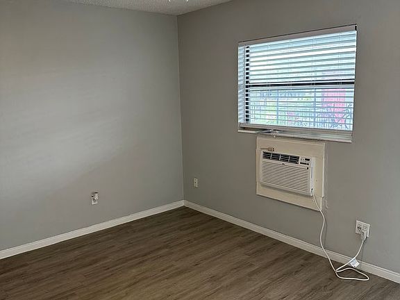 5th image of 865 5th Ave N APT 12