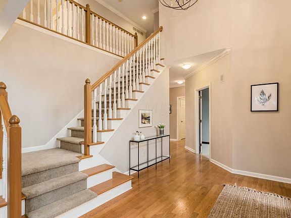 2nd image of 10063 Cartgate Ct