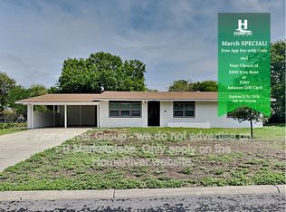 205 Zephyr Dr, Windcrest, TX 78239