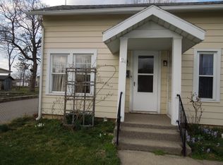 124 Meekison St, Napoleon, OH 43545
