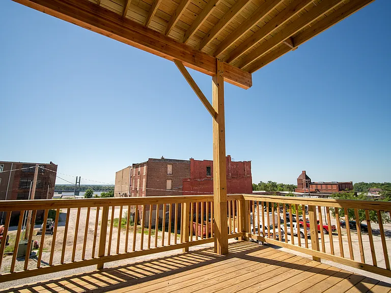 Shared Deck
