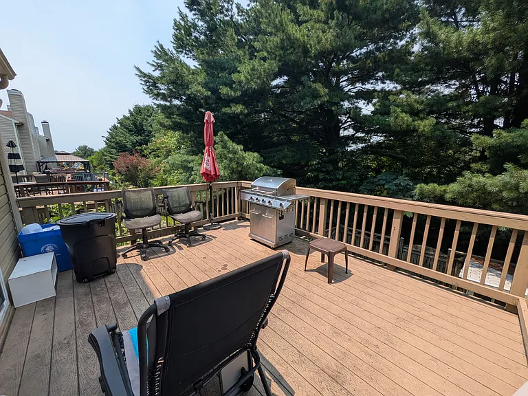 8121 Crabapple Ln — Photo 13