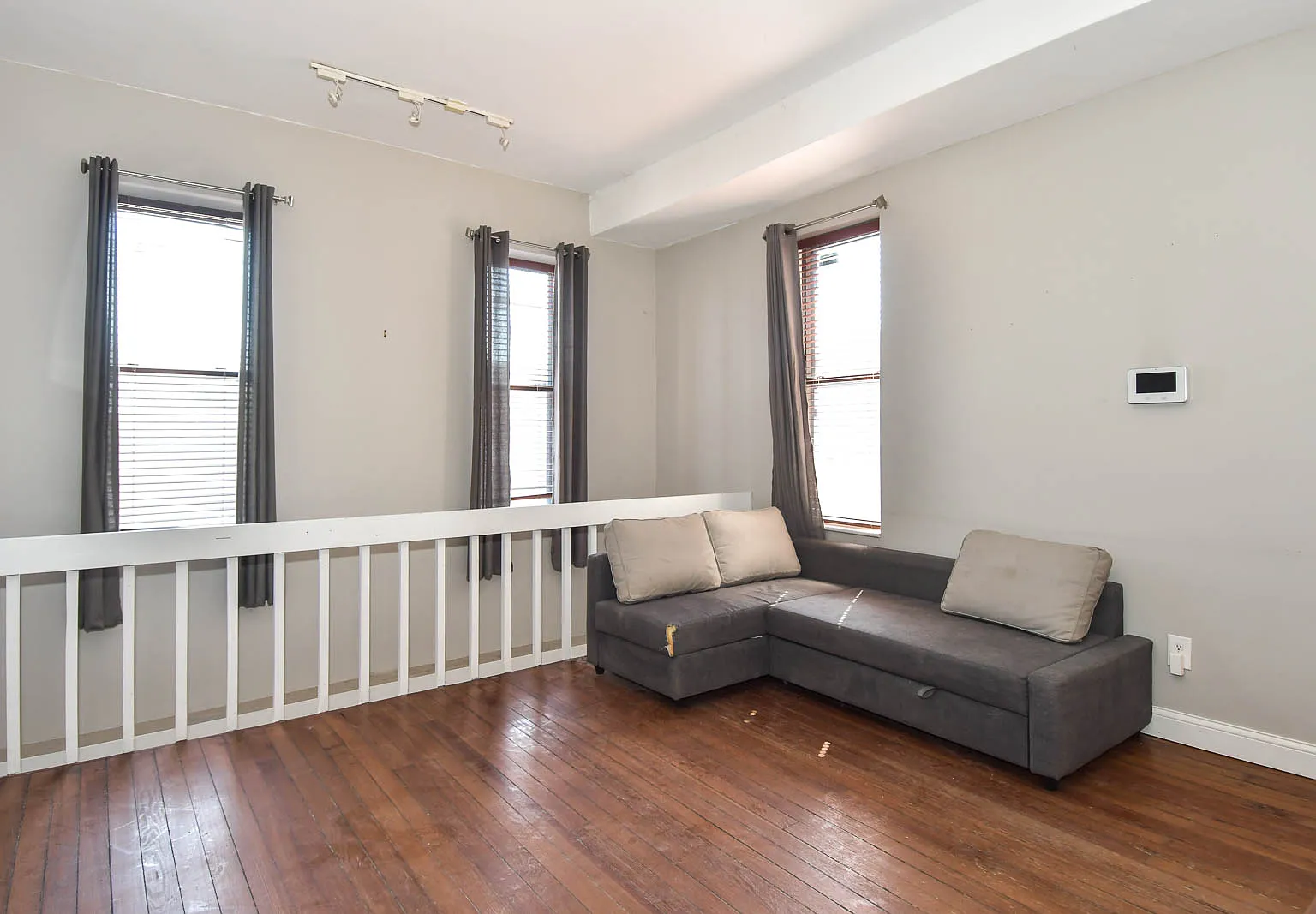 2 bed, 2006 sqft, $2,100 — Photo 3
