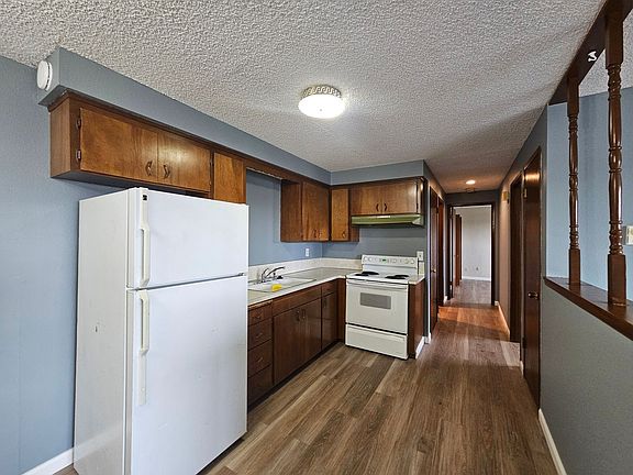 2nd image of 3432 Hoyt Ave Unit 6