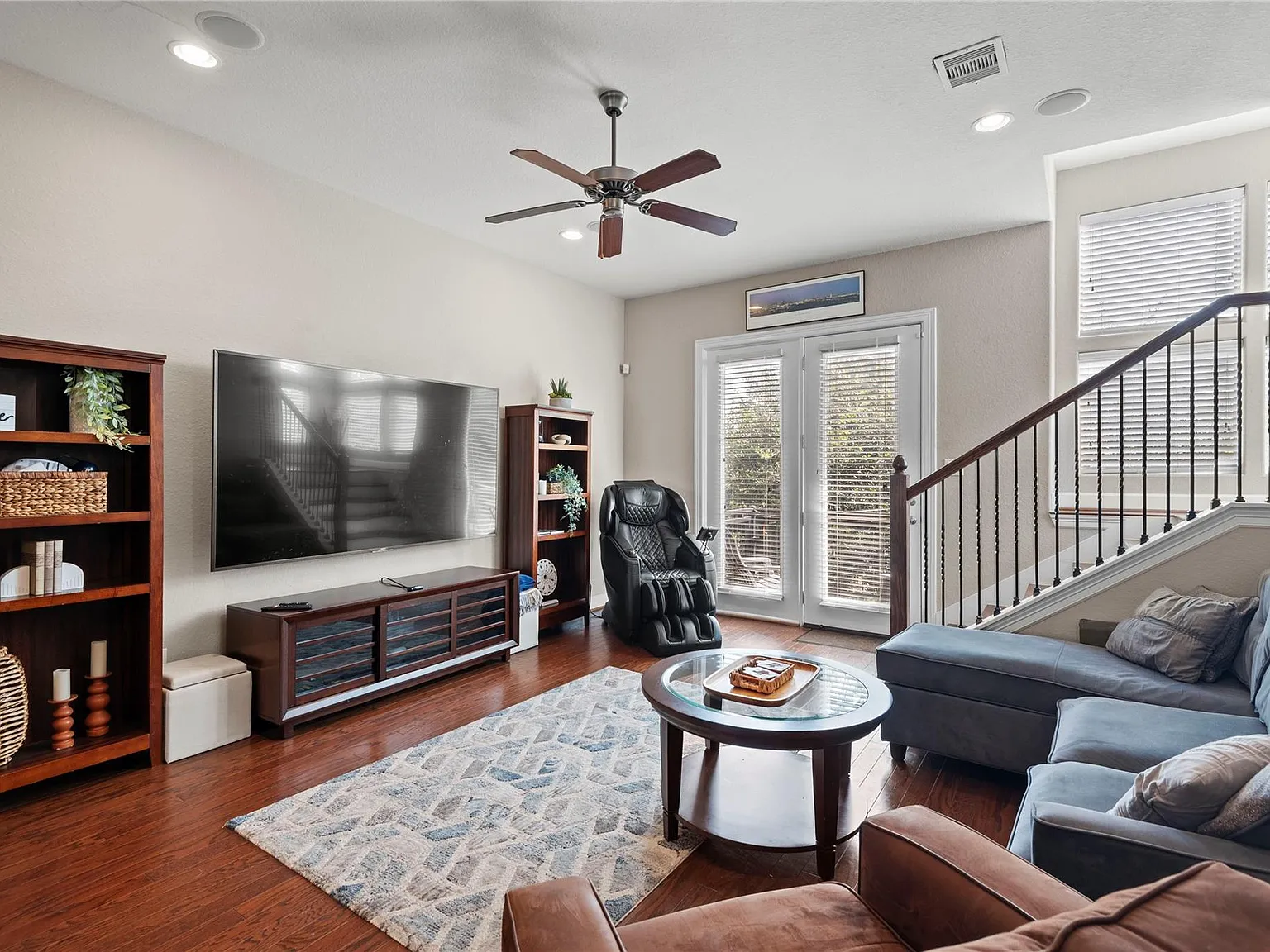 2 bed, 2.5 bath, 1785 sqft, $2,950 — Photo 4