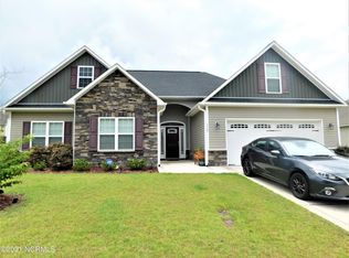 119 Mittams Point Dr, Jacksonville, NC 28546