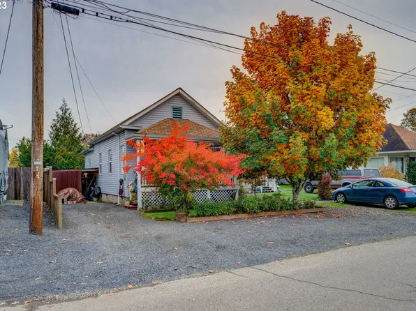 442 S 4th St, Saint Helens, OR 97051