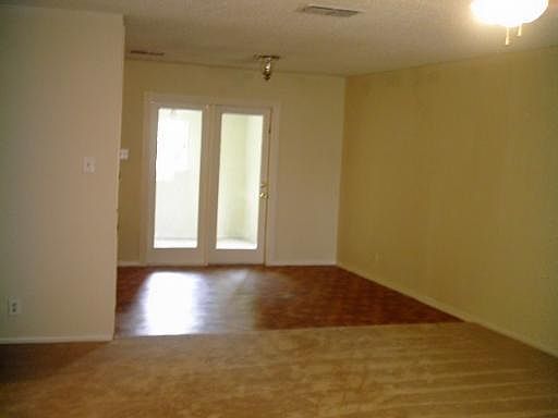4th image of 6607 SWISS OAKS DR