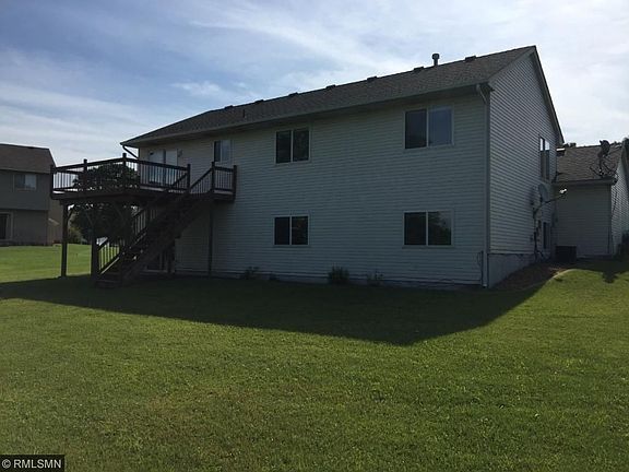 3rd image of 8786 Alamo Cir NE