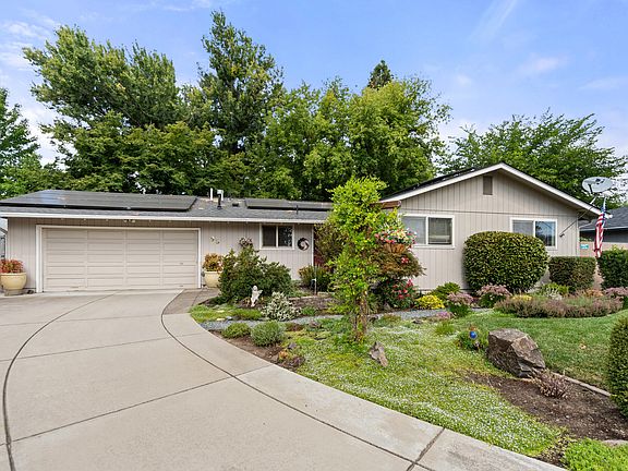 2nd image of 95 Donna Way