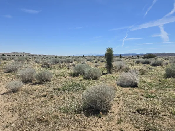 W Avenue E E, Lancaster, CA 93536