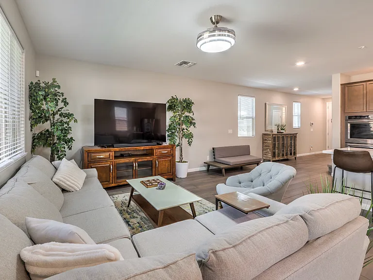 10646 Silver Pond Ave — Photo 8