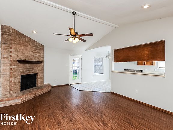 4th image of 605 Allencrest Dr