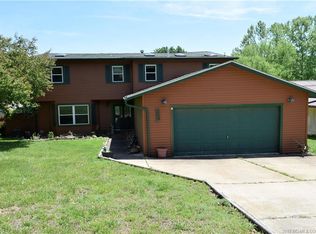 174 Silent Springs Rd, Roach, MO 65787