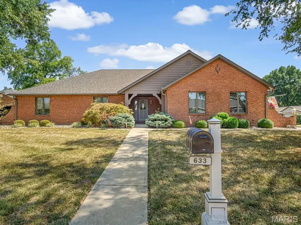 633 Springwood Dr, Belleville, IL 62220