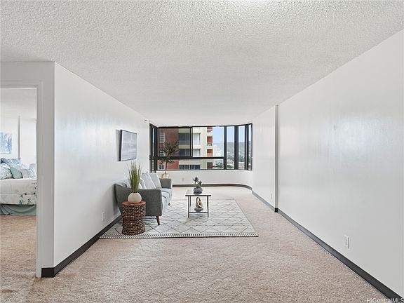 3rd image of 2724 Kahoaloha Ln APT 1805
