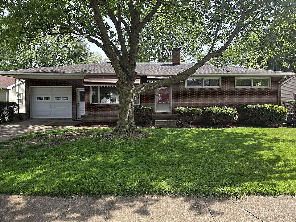 1st image of 247 E Main St