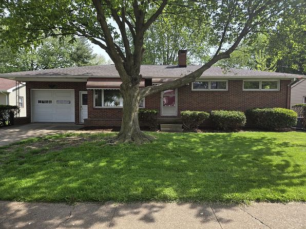 247 E Main St