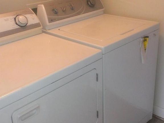 5th image of 12111 Salemtown Dr