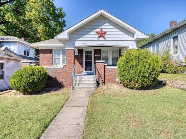 2801 Hillcrest Ter, Evansville, IN 47712
