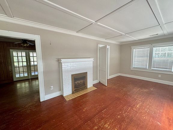2nd image of 15 Tillman St