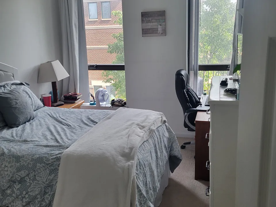 2nd bedroom
