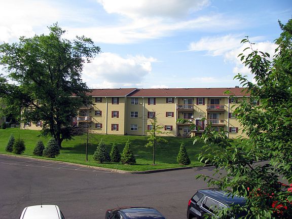 4th image of 2140 Johnston Dr #214005J