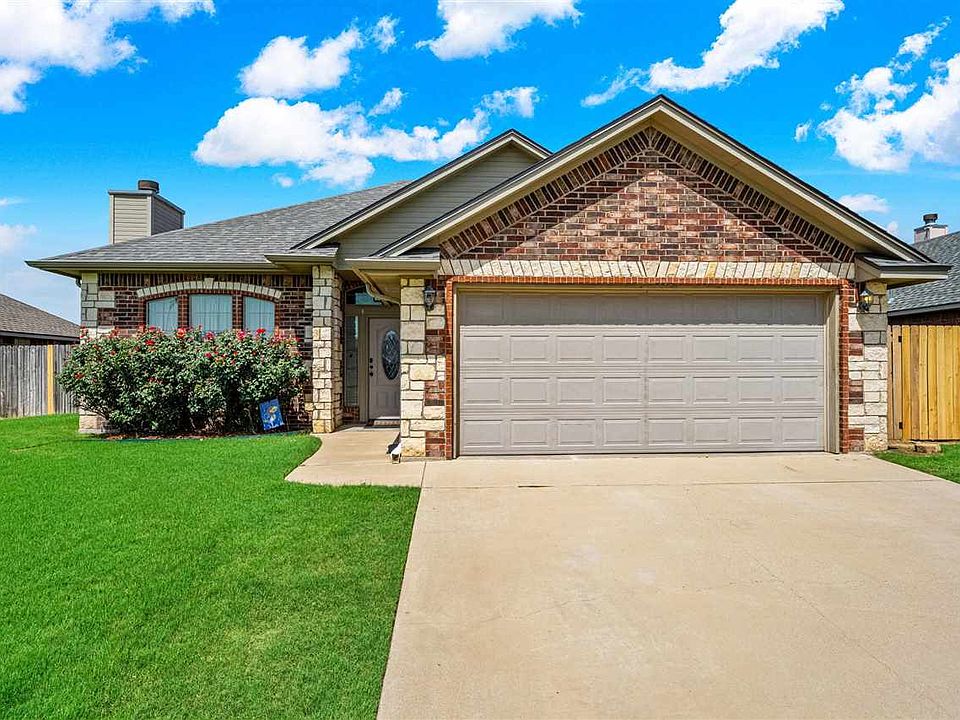 1st image of 408 Mountain Meadow Dr