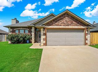 408 Mountain Meadow Dr, Cache, OK 73527