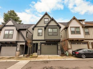 7898 SW Capitol Hill Rd, Portland, OR 97219