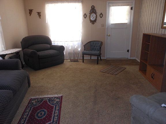 4th image of 1007 W 1st St
