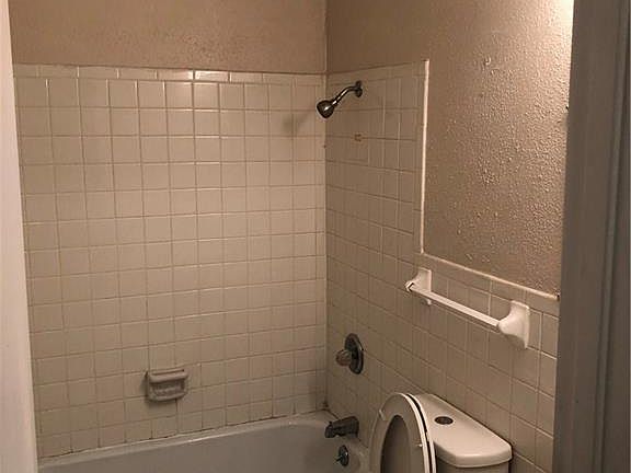 5th image of 1211 Girard St