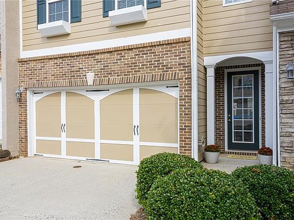 2nd image of 926 Pierce Ivy Ct