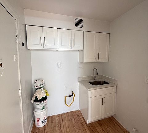 5th image of 7 E 93rd St #4A