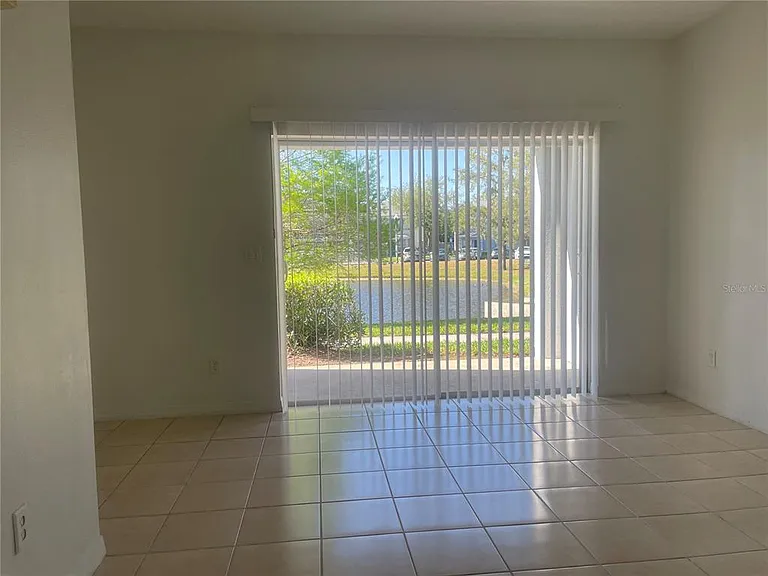 Savannah Wood Dr — Photo 3