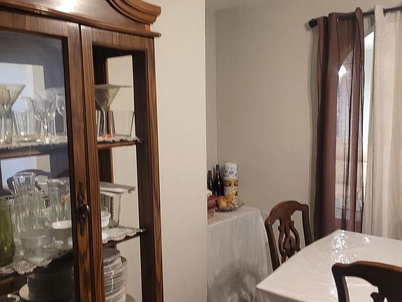 2nd image of 1515 3rd St