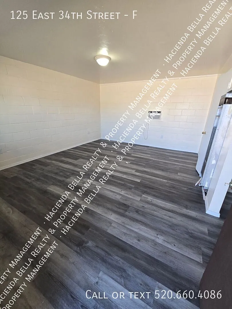 Studio Coming Available!! Move In Special No Deposit Must See!! $99.00 1st Month's Rent Move In S... — Photo 3