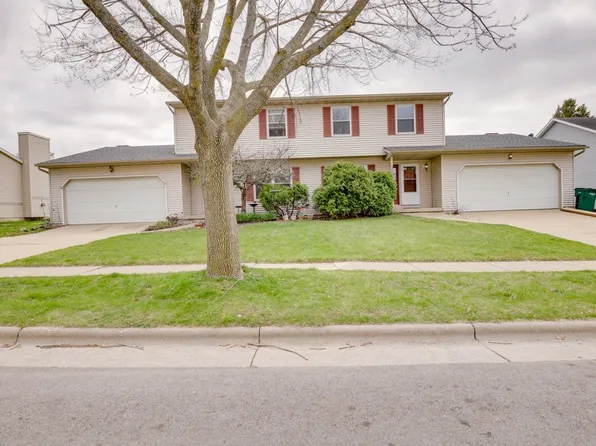 300 W Clover Ln, Cottage Grove, WI 53527
