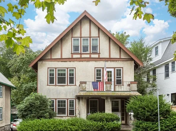 105 Sumner Rd, Brookline, MA 02445