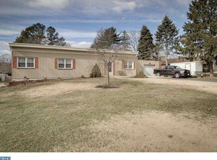 1573 Tanyard Rd, Sewell, NJ 08080