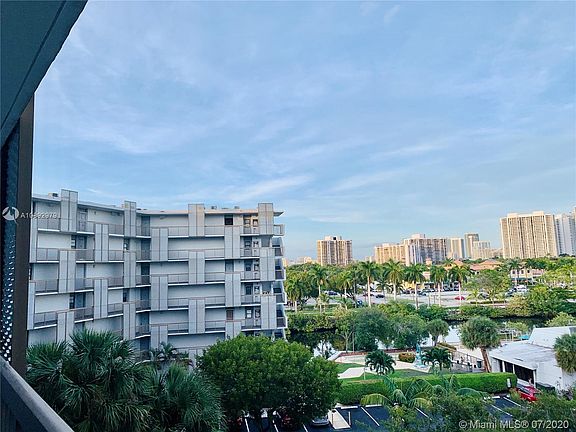 4th image of 3475 N Country Club Dr APT 717