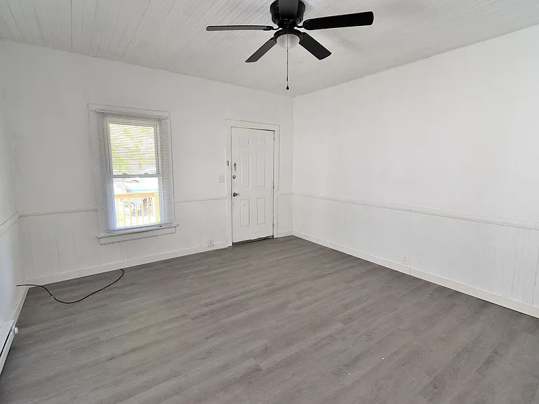 829 Gay St — Photo 3