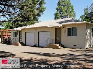 125 W Moore St, Ukiah, CA 95482