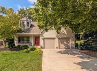 3770 N Cliff Rd, Pt Clinton, OH 43452