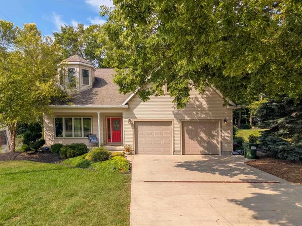 3770 N Cliff Rd, Pt Clinton, OH 43452