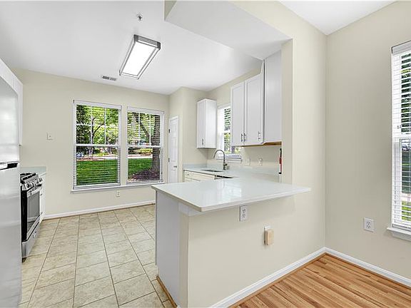4th image of 110 Watkins Pond Blvd APT 103