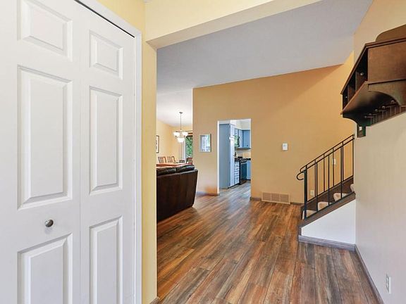 5th image of 12445 Porcupine Ct