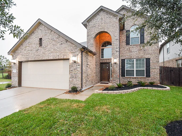 18618 Weeping Spring Dr — Photo 1